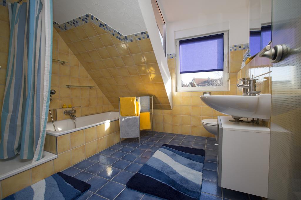 Ferienwohnung Pracht - Grosszuegige Fewo Ab 75 Qm روست الغرفة الصورة